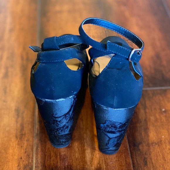 Women shoes - Picture 5 of 6